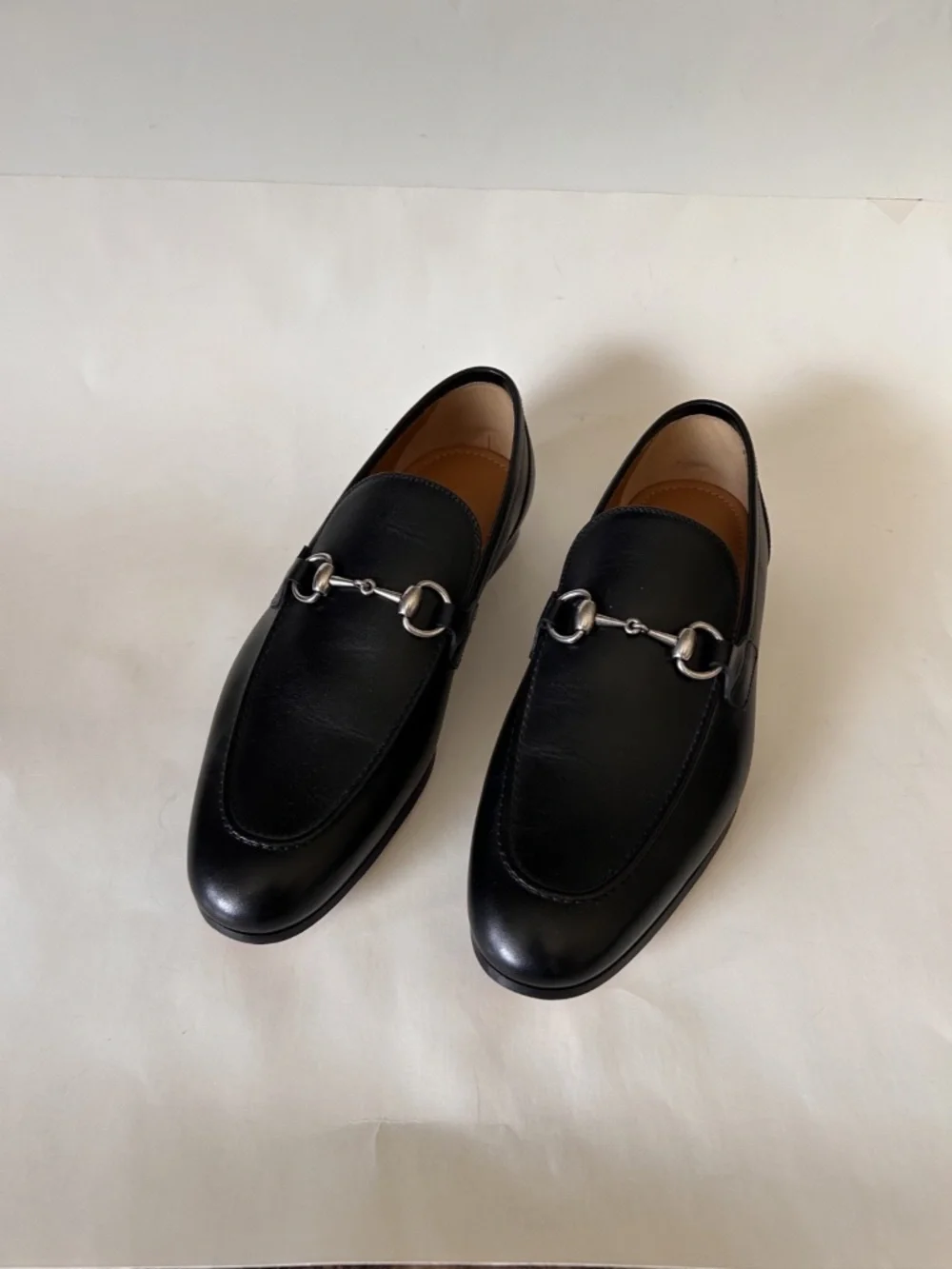 GUCCI Men's Black Jordaan Loafer w/ Silver Horsebit Size 9.5 (US) 834289 AADCW
